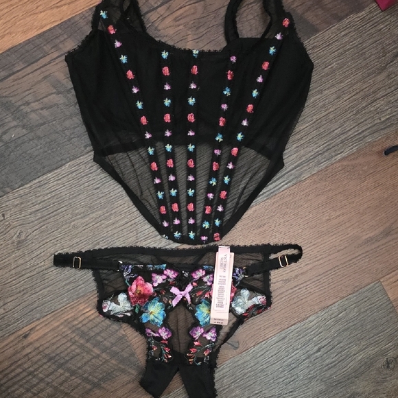 NWT Black Sheer Floral Embroidered Lingerie Set